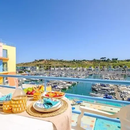 Sky Vista - Beautiful Marina Views *